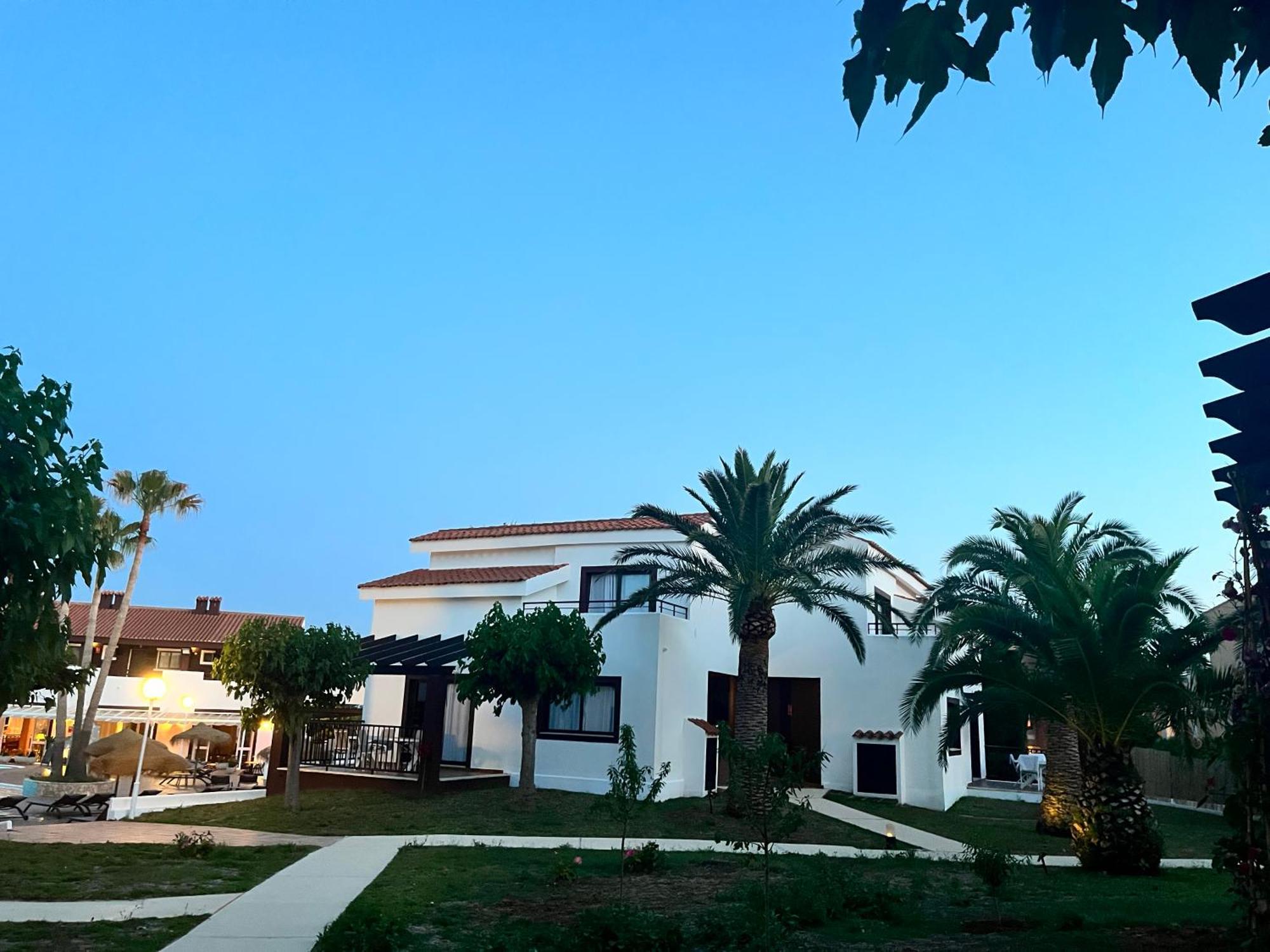 Nuramar Resort&Villas Cala'N Bosch  Exterior foto